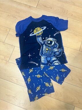 wonder nation Blue and Navy Astronaut Space Pajama Set